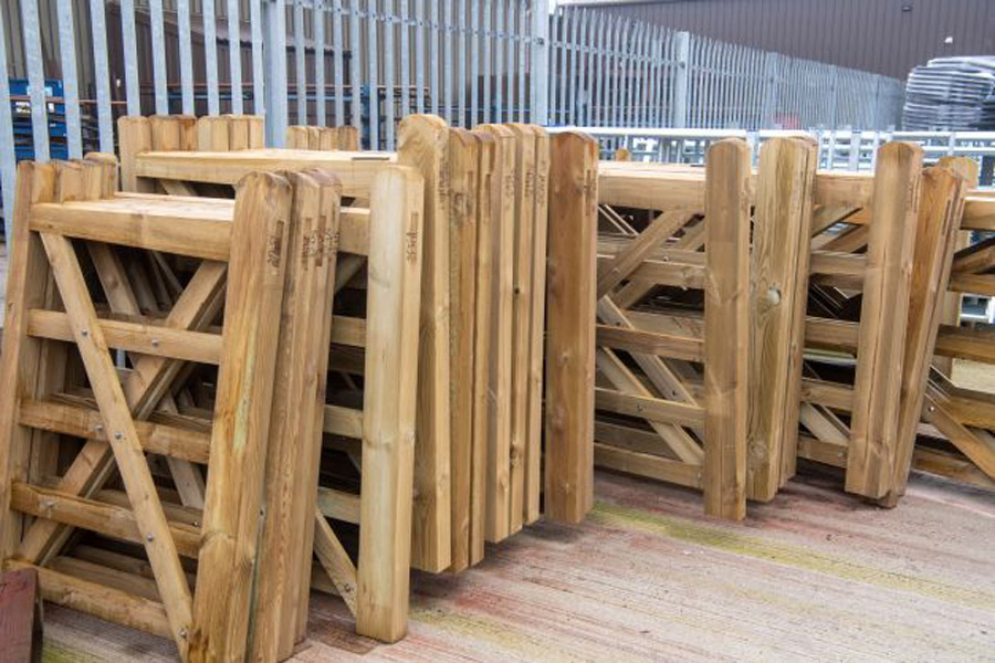TIMBER GATE 4' TREATED